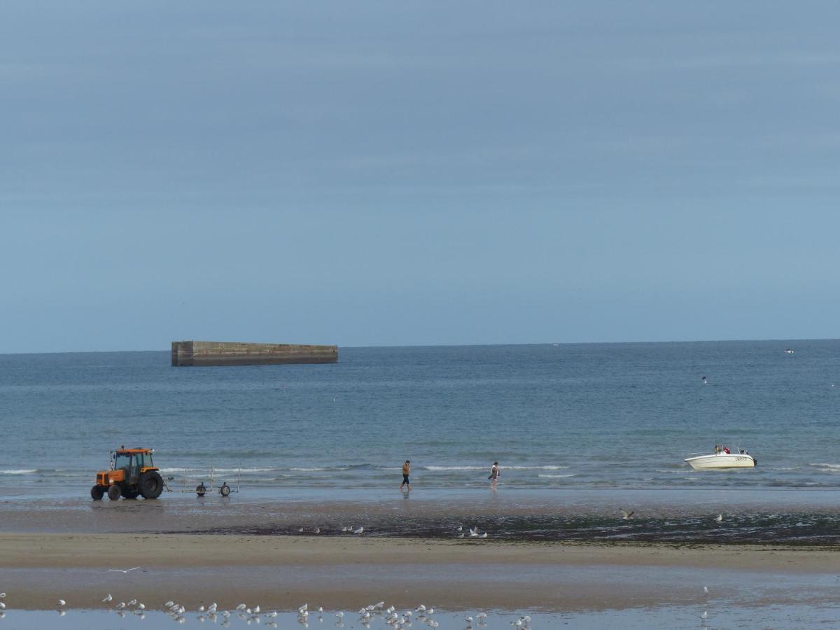 Le Ruban Bleu Face A La Mer Arromanches-les-Bains Esterno foto