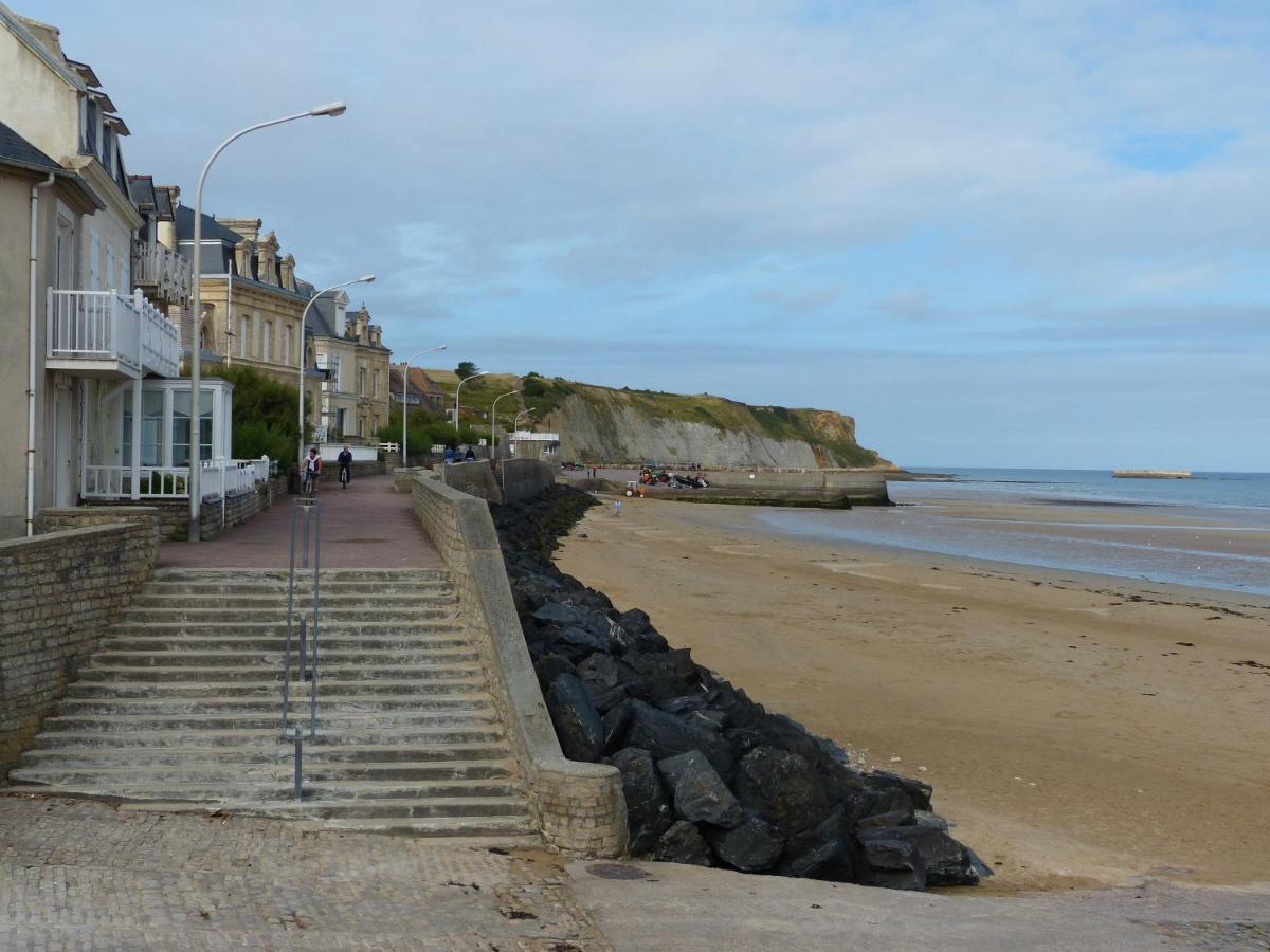 Le Ruban Bleu Face A La Mer Arromanches-les-Bains Esterno foto